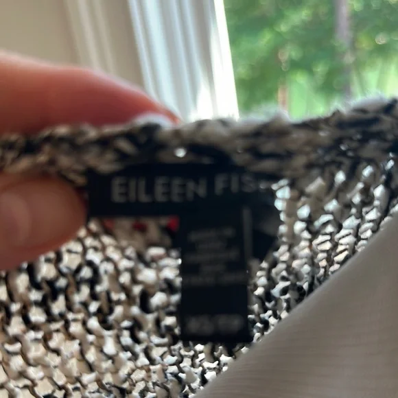 Eileen Fisher Black/white/gold cropped 3/4 Bell Sleeves, XS, Like New - Picture 2 of 6